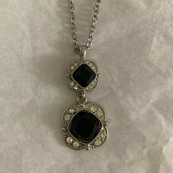 Necklace bundle - Picture 2 of 9